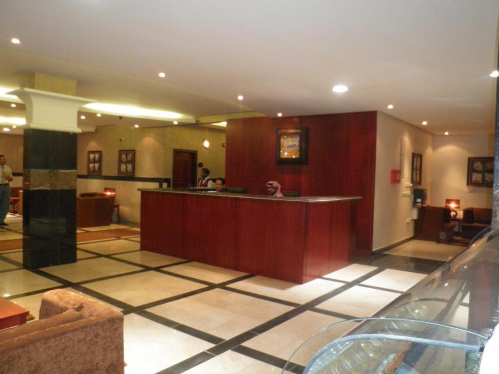 Al Muhaidb Al Nadwa Riyadh Luaran gambar