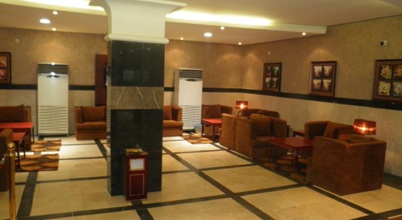 Al Muhaidb Al Nadwa Riyadh Luaran gambar
