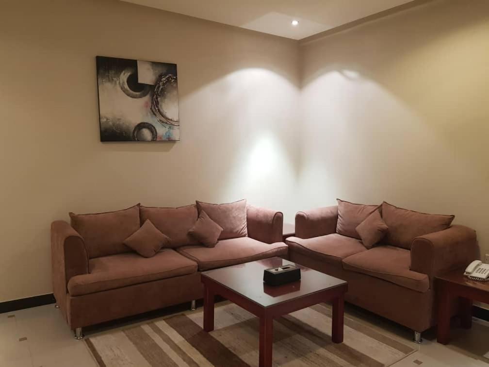 Al Muhaidb Al Nadwa Riyadh Luaran gambar
